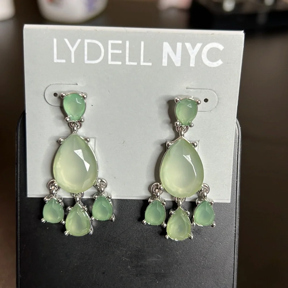 Lydell NYC Green Dangle Earrings - Picture 1 of 3